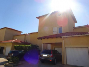 Villa familiale 3 niveaux, jardin, proche plage et commerces, Wi-Fi, parking pour 2 voitures - FR-1-782-60